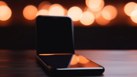 Apple’ın katlanabilir iPhone’u için sıvı metal argümanı